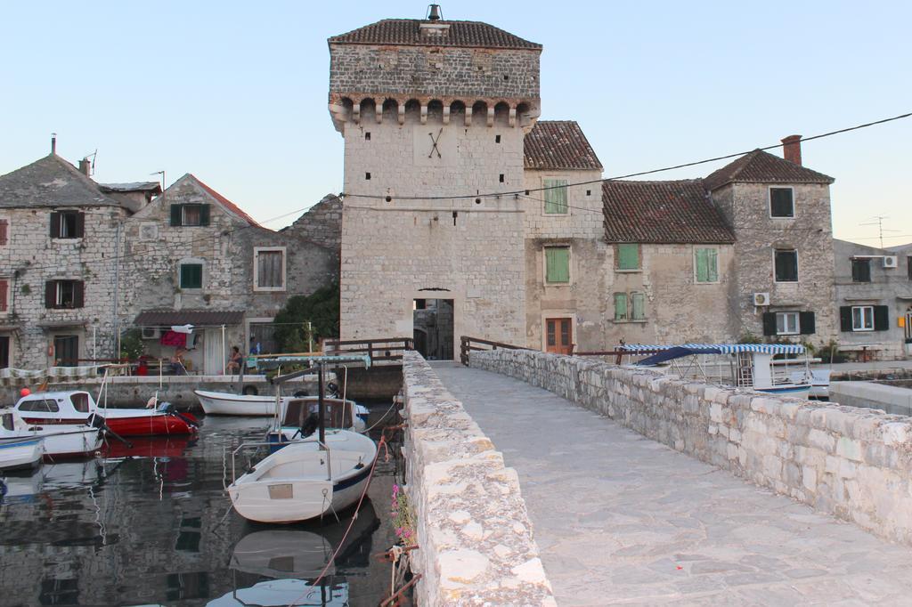 Apartment La Luna Kastela Ruang foto